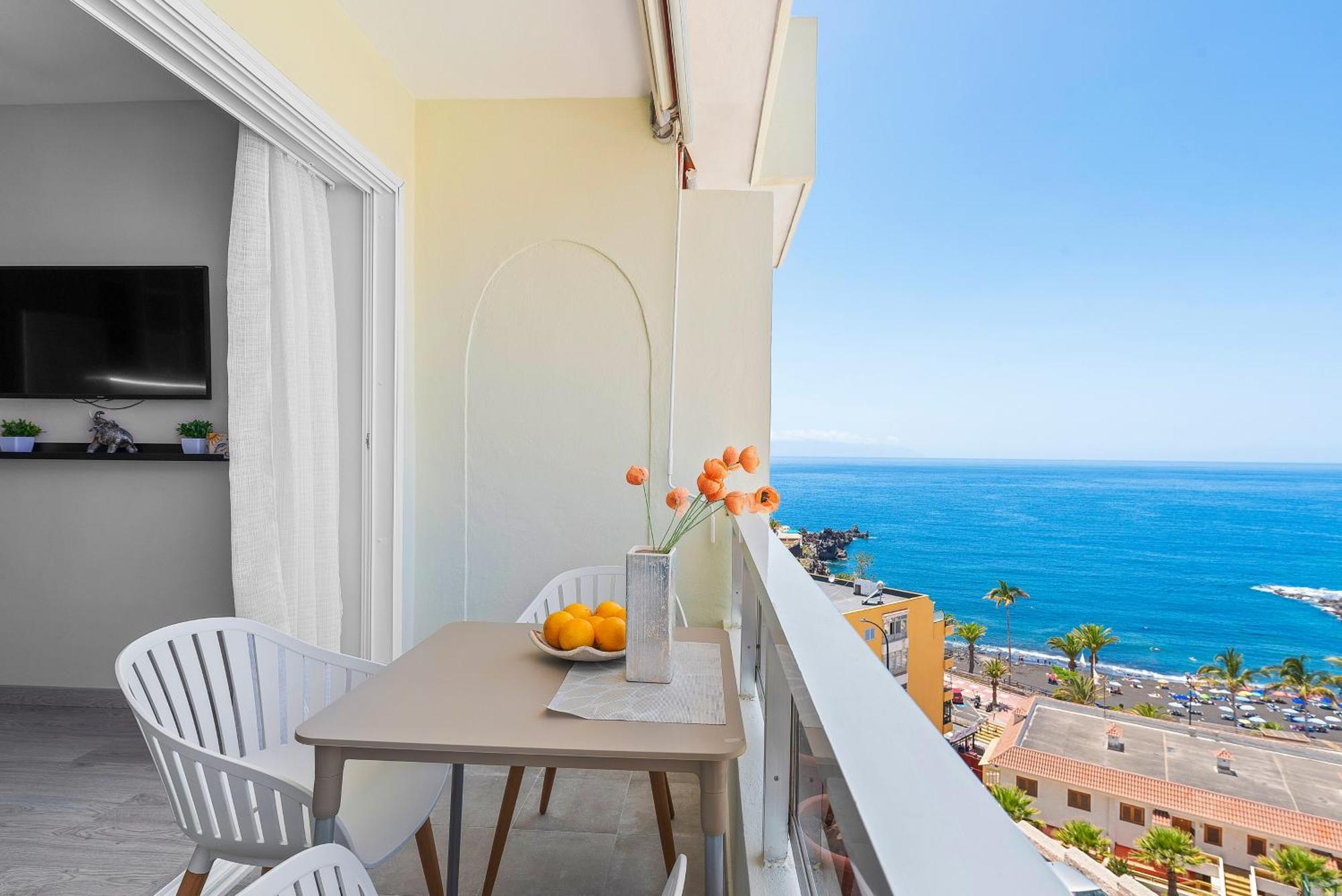 Arenas Negras Playa La Arena, Newly Renovated Apartment ปัวร์โตเดซานตีอาโก ภายนอก รูปภาพ