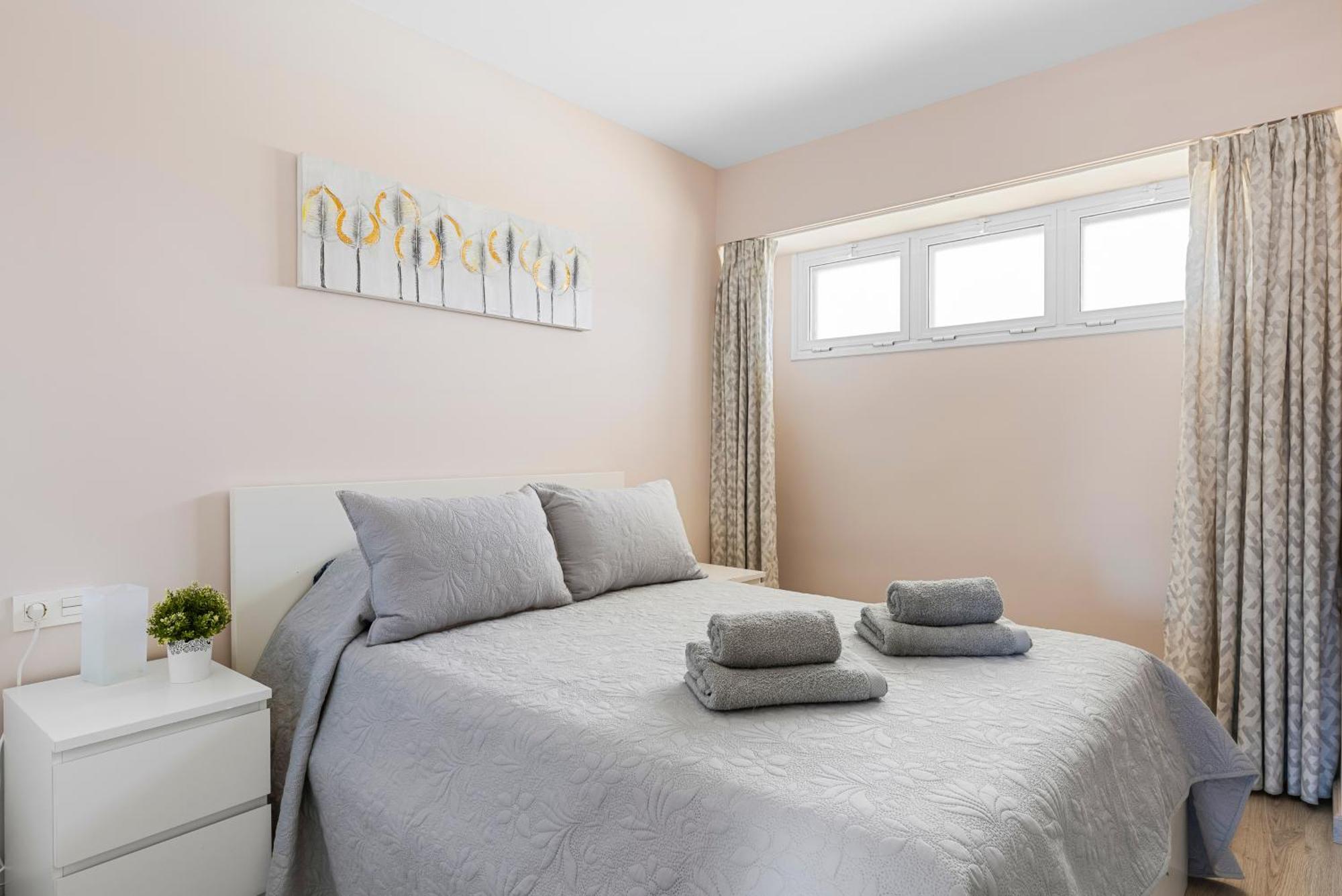 Arenas Negras Playa La Arena, Newly Renovated Apartment ปัวร์โตเดซานตีอาโก ภายนอก รูปภาพ