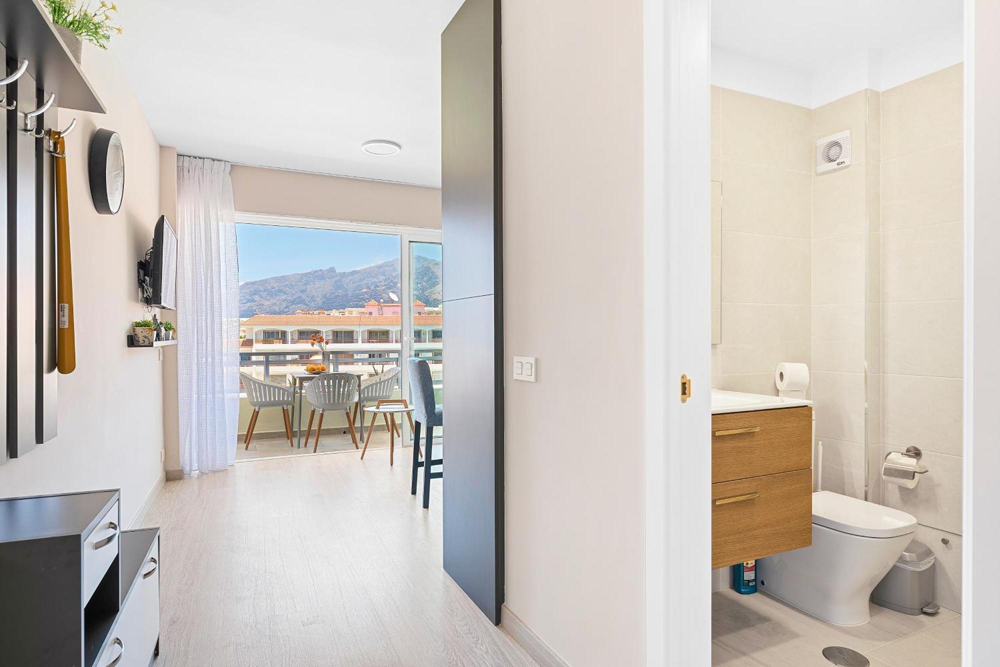 Arenas Negras Playa La Arena, Newly Renovated Apartment ปัวร์โตเดซานตีอาโก ภายนอก รูปภาพ